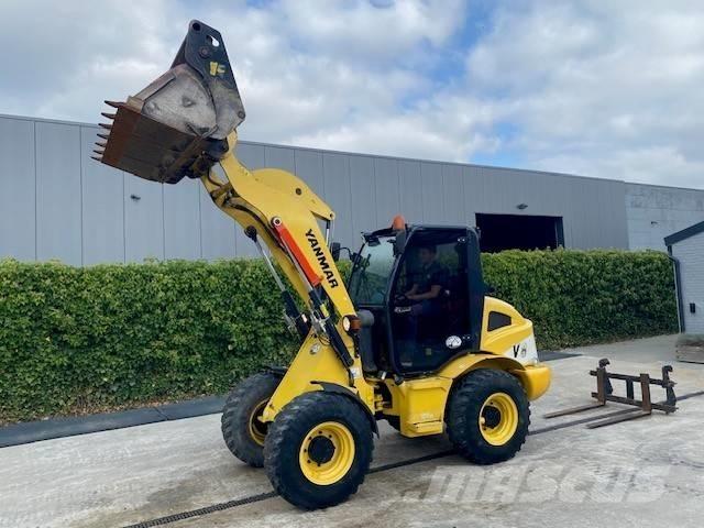 Yanmar V 8 Kolesové nakladače