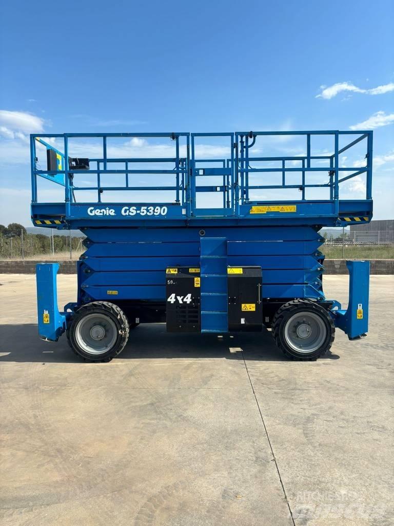 Genie GS 5390 RT Nožnicové zdvíhacie plošiny