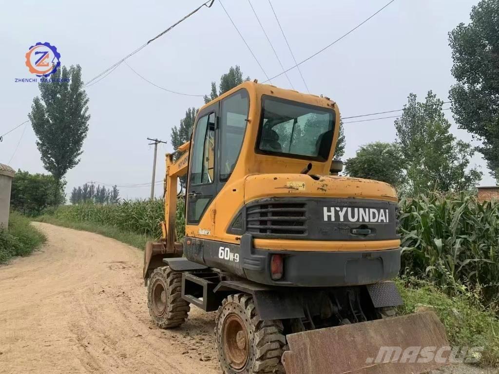 Hyundai 60 W Kolesové rýpadlá
