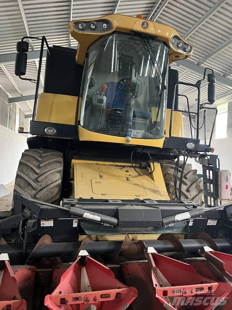 New Holland CX 6090 Kombinované zberacie stroje