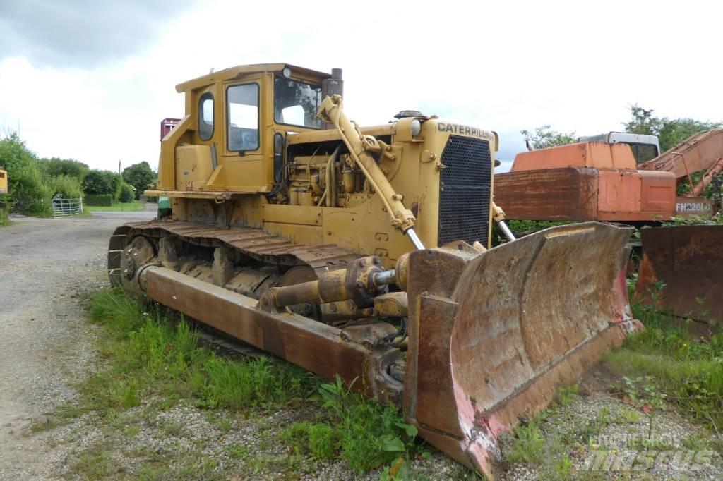 CAT D 8 H Pásové dozéry