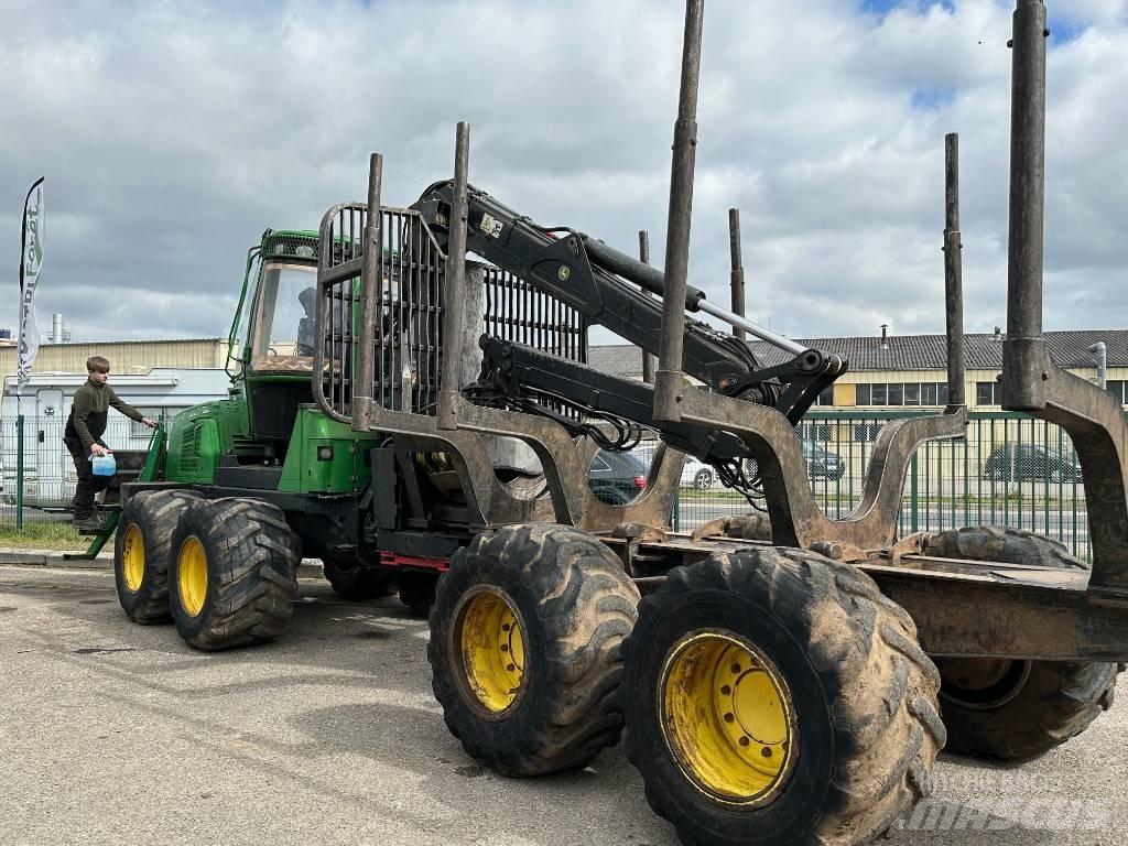 John Deere 1010E Lesné traktory