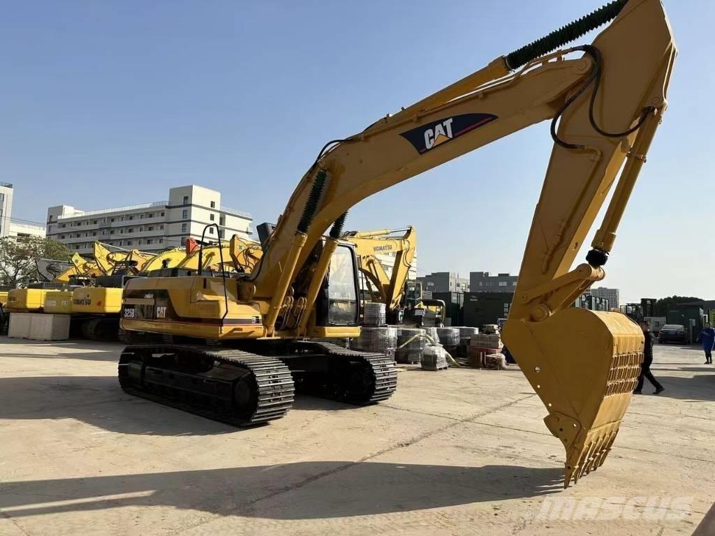 CAT 325 B L Pásové rýpadlá