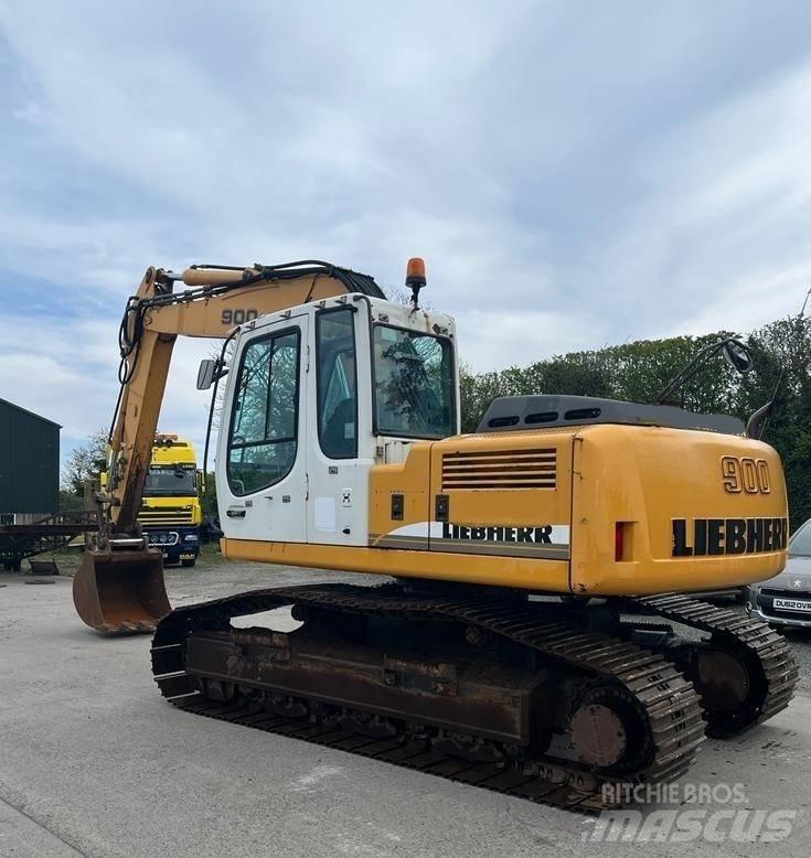 Liebherr R 900 C Pásové rýpadlá
