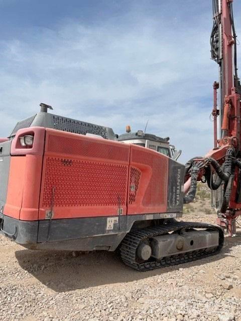 Sandvik DP 1500 i Povrchové vrtné súpravy