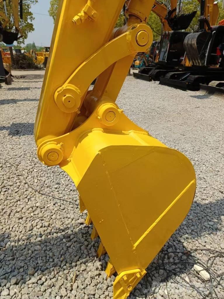 Komatsu PC 70 Midi rýpadlá 7 t - 12 t