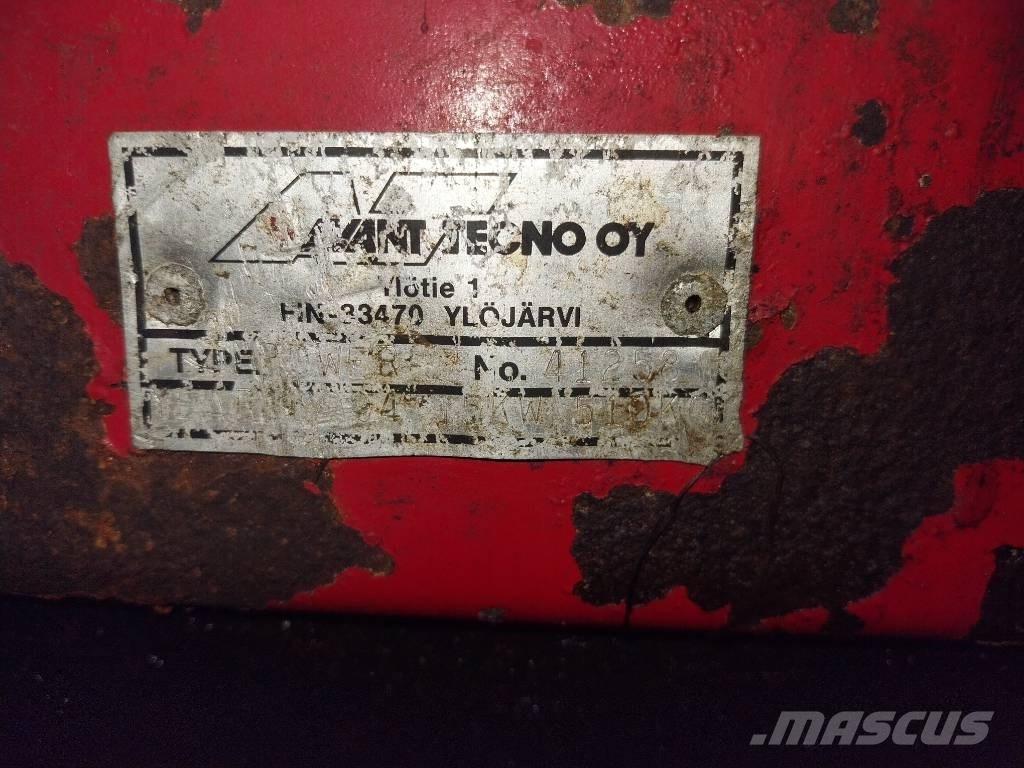 Avant Power 4WD Mininakladače