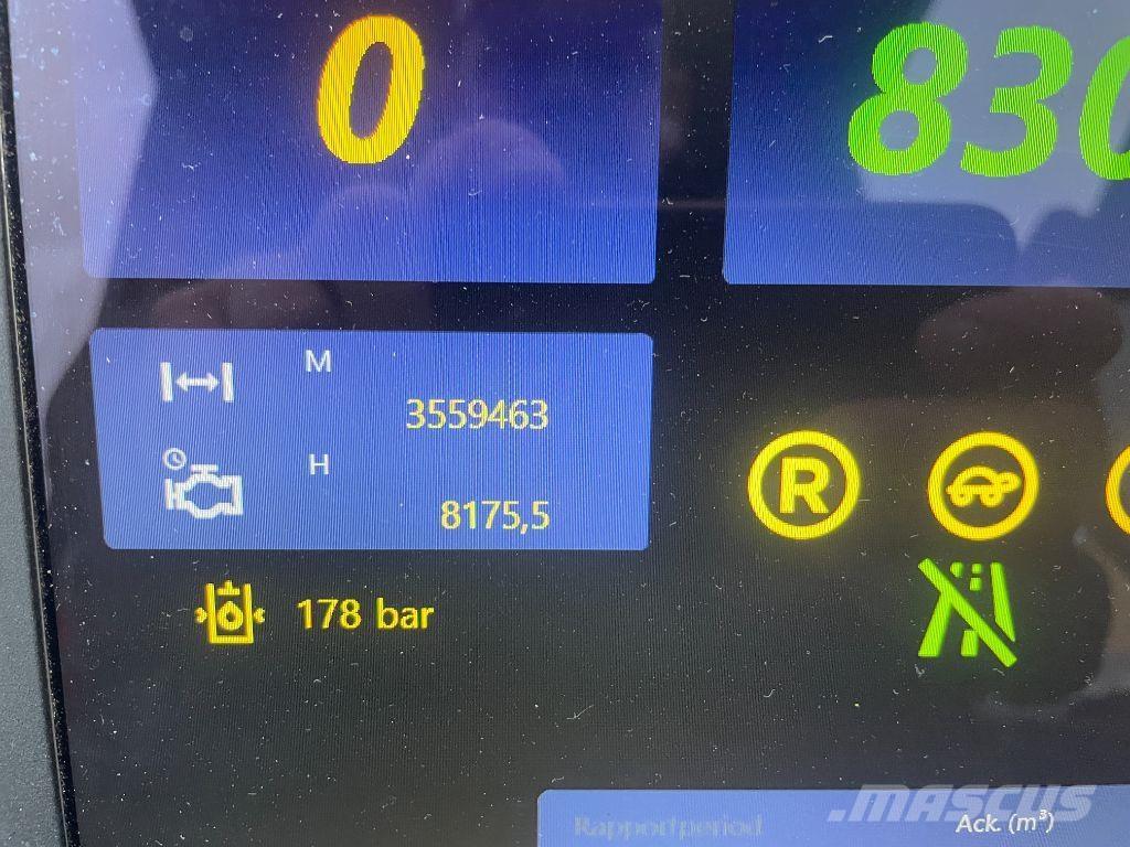 Komatsu 951 / C144 Harvestory