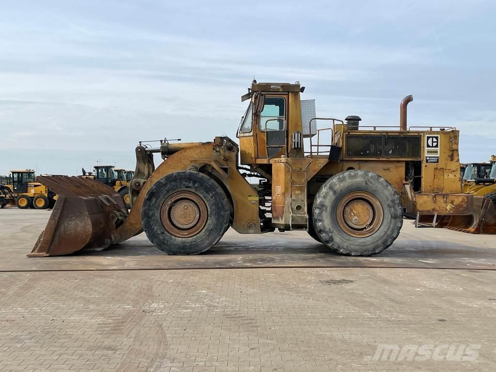 CAT 988B Kolesové nakladače