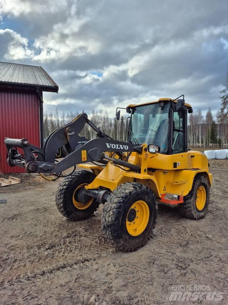 Volvo L 30 G Kolesové nakladače