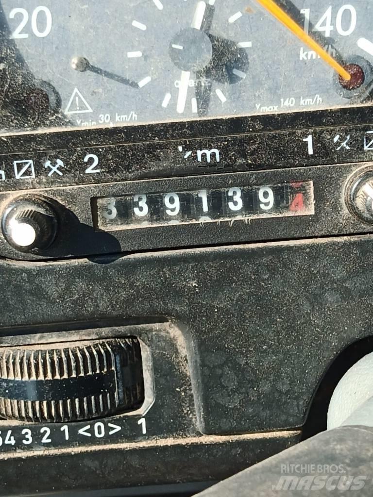 Mercedes-Benz 614 D Nákladné vozidlá s bočnou zhrnovacou plachtou