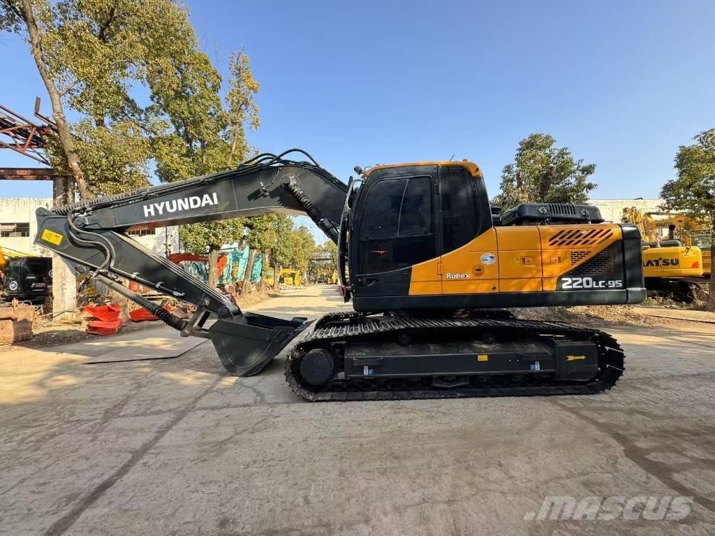 Hyundai 220lc Pásové rýpadlá