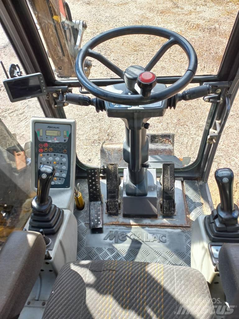 Mecalac 12 M XT Rýpadlo-nakladače