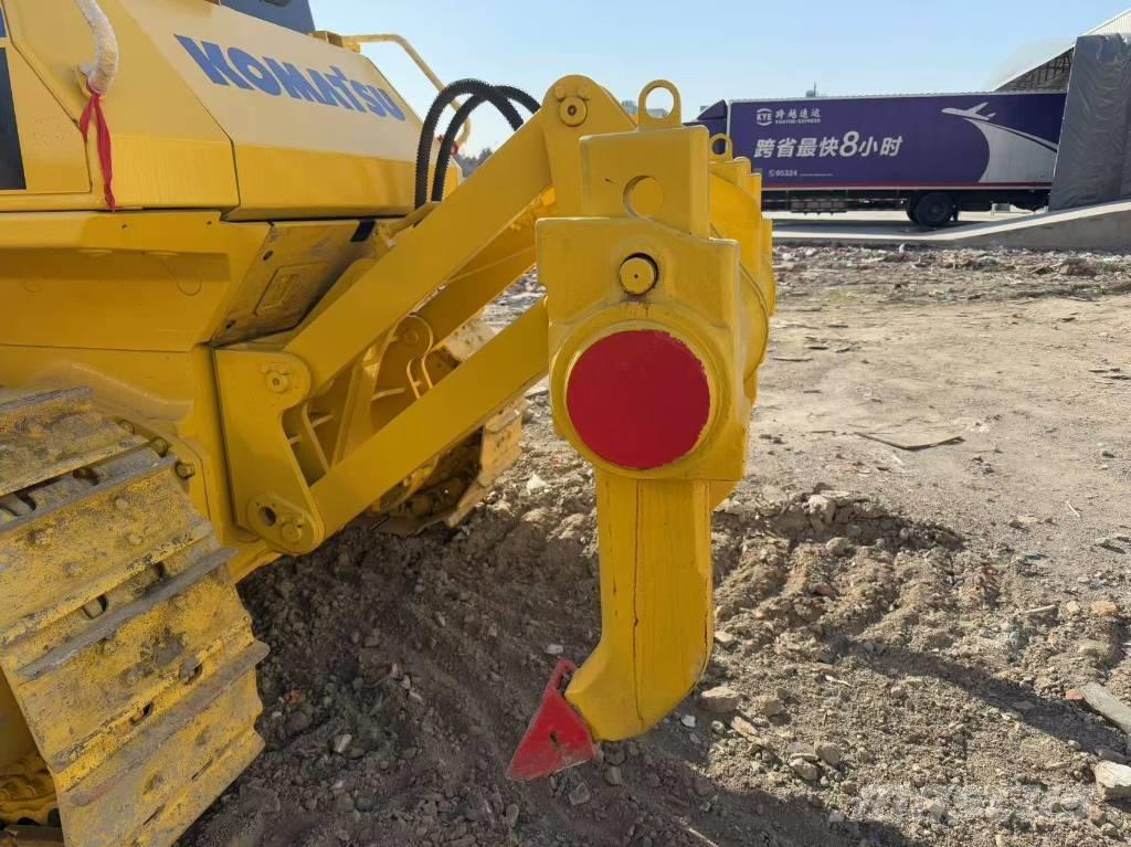 Komatsu D 85 EX-18 Pásové dozéry
