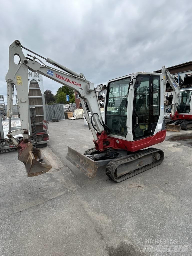 Takeuchi TB 228 Mini rýpadlá < 7t