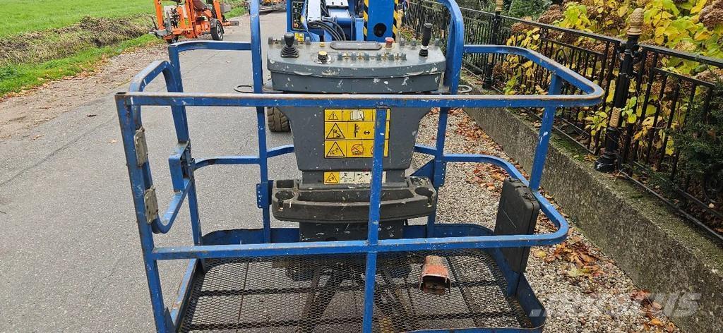 JLG E450aj Kĺbové plošiny