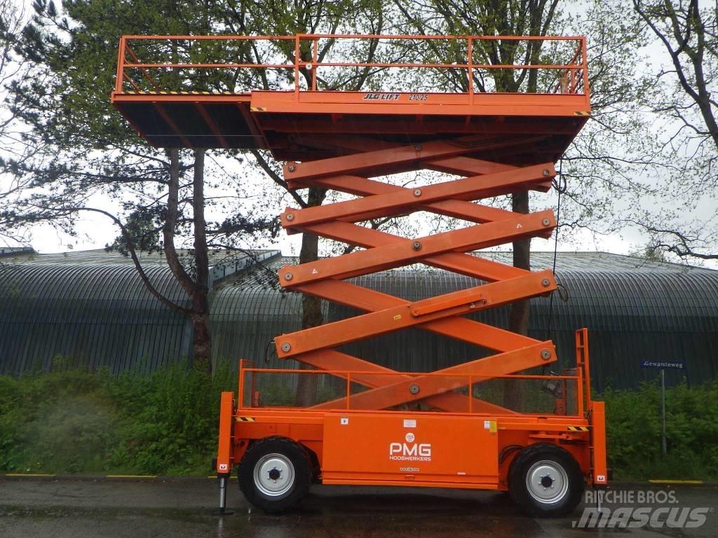 JLG 210-25 Nožnicové zdvíhacie plošiny