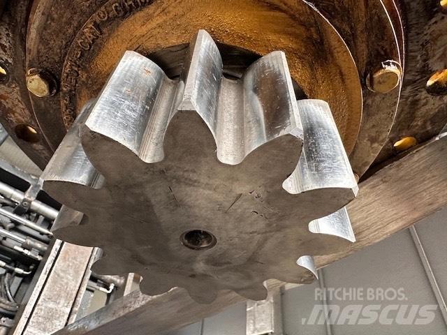 CAT 325 C Swing gear Prevodovka