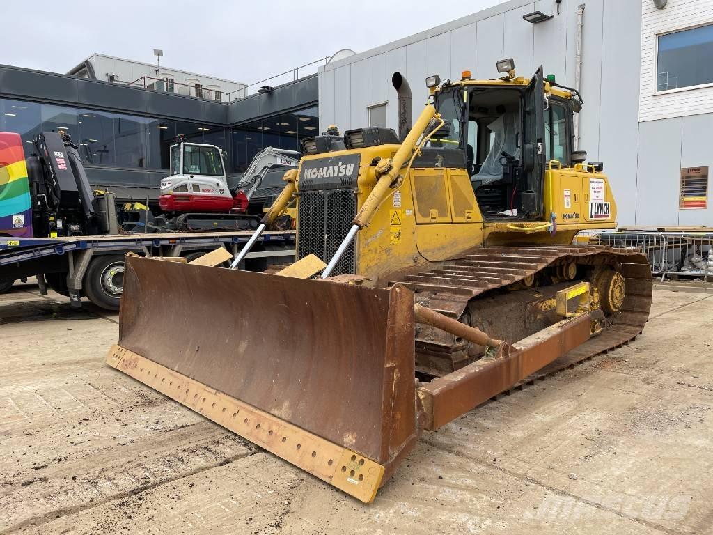 Komatsu D 65 PX-18E0 Pásové dozéry