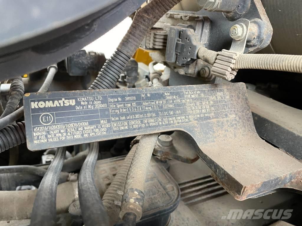 Komatsu D 65 PX-18E0 Pásové dozéry