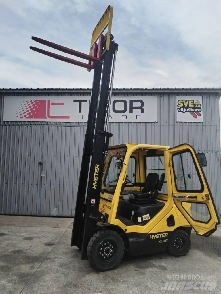 Hyster H2.5UT Dieselové vozíky