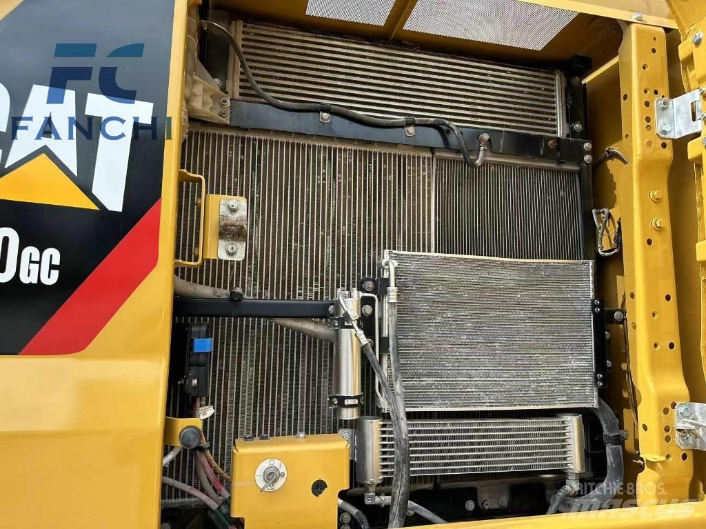 CAT 330GC Stroje pre manipuláciu s odpadom