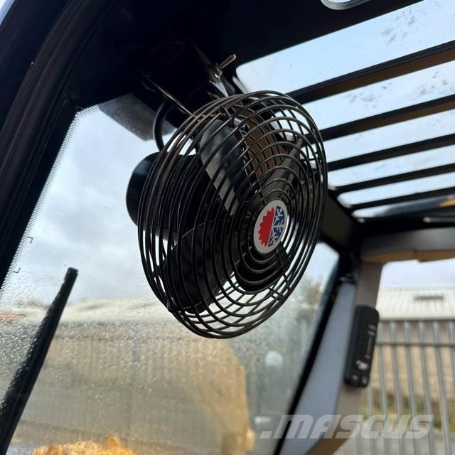 JCB 525-60E Teleskopické manipulátory