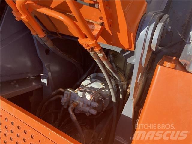 Hitachi ZX 250 Pásové rýpadlá