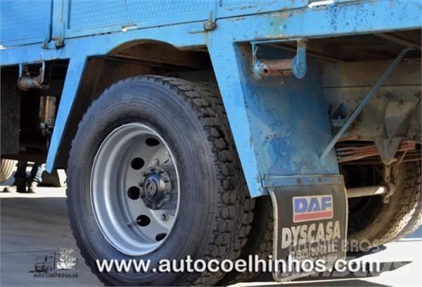 DAF 1900 Turbo Plošinové nákladné automobily/nákladné automobily so sklápacími bočnicami