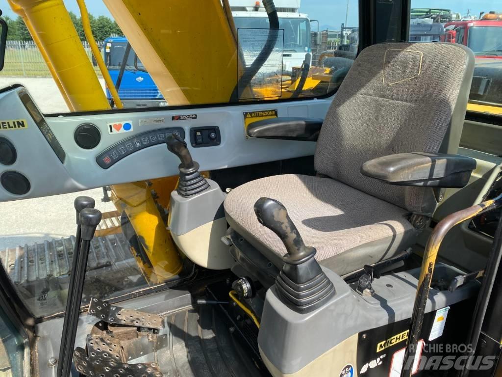 JCB JS 130 Pásové rýpadlá