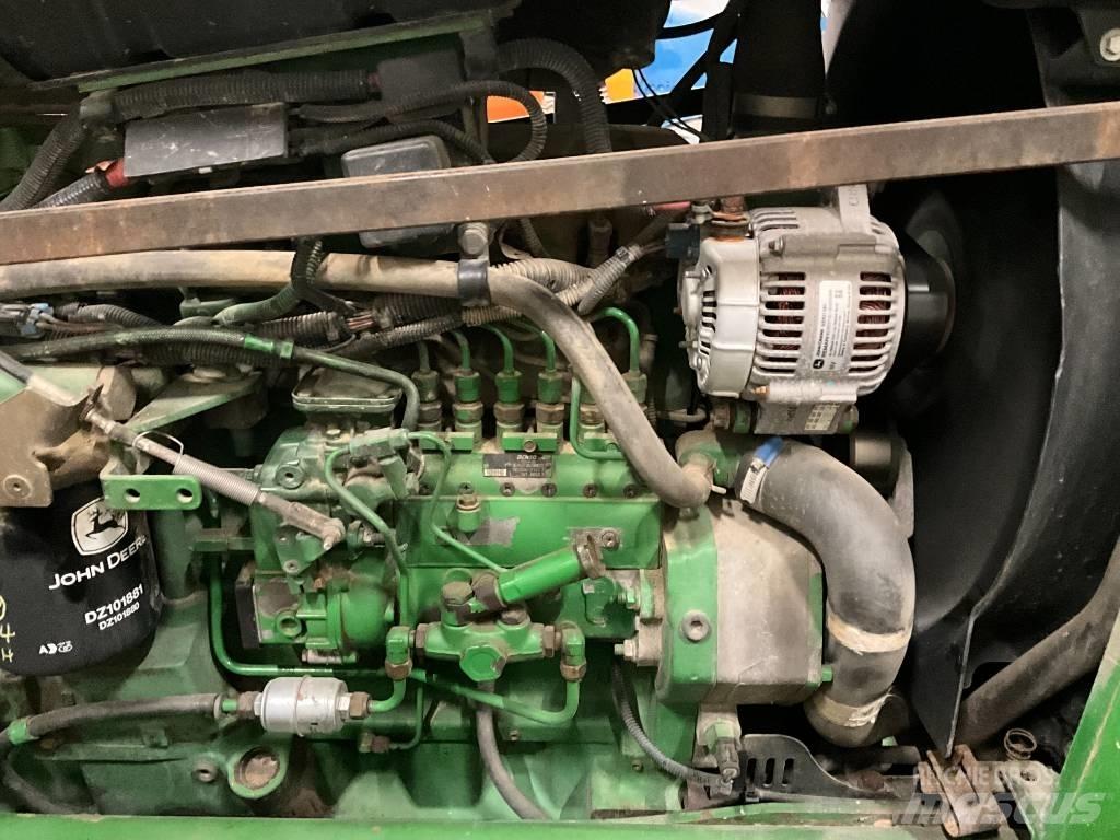 John Deere 7710 Traktory