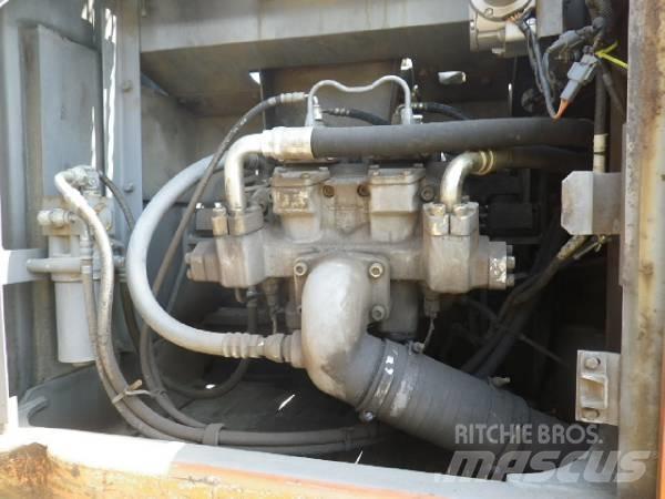 Hitachi EX200-5E Pásové rýpadlá