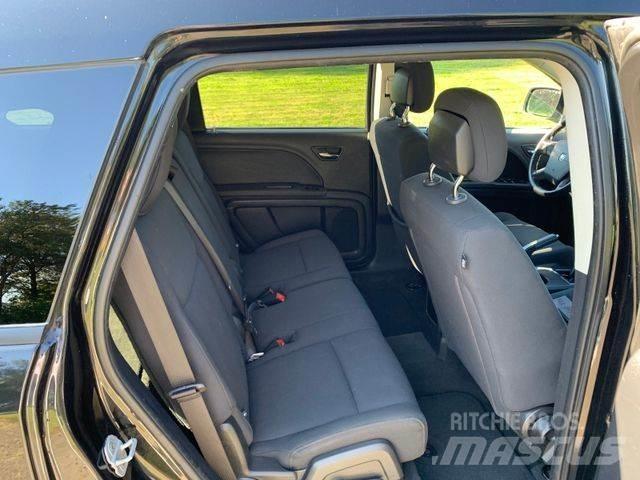 Dodge Journey SE Automobily