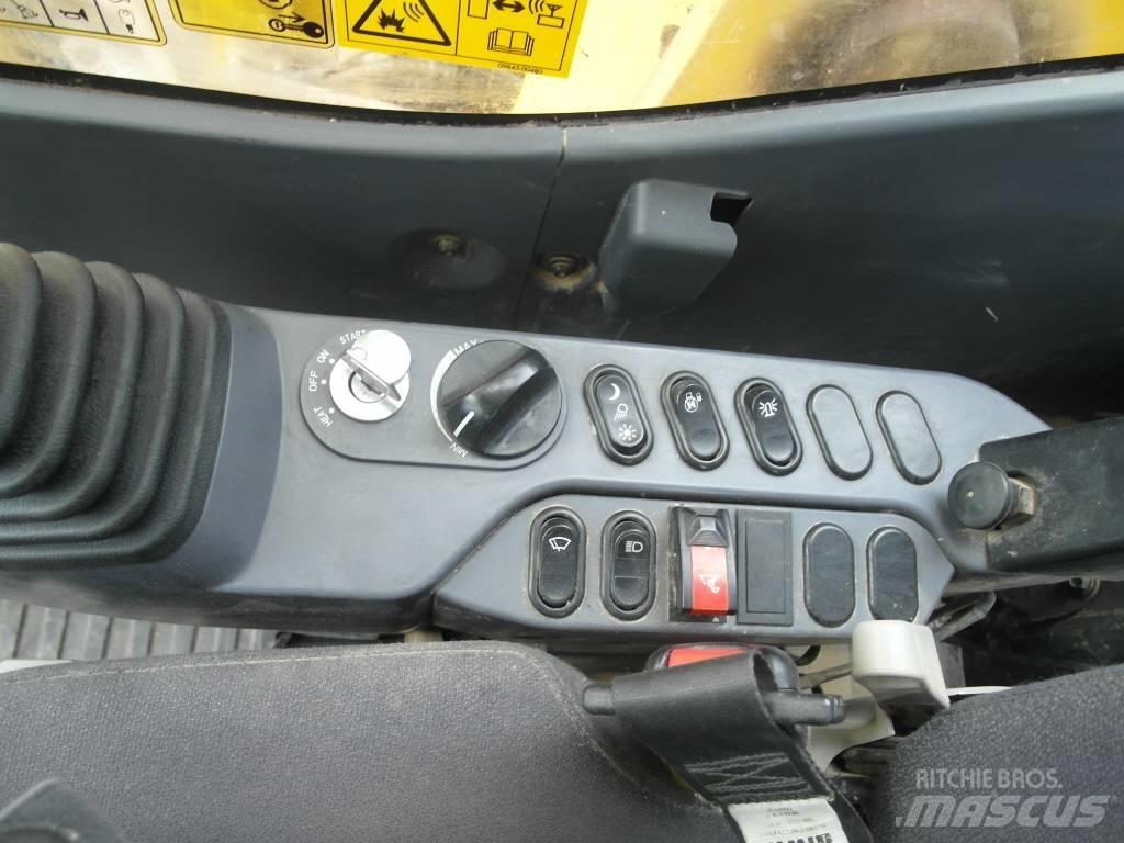 Komatsu PC 210 LC-11 Pásové rýpadlá