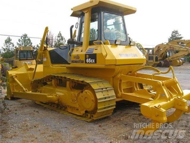 Komatsu D 65 EX Pásové dozéry