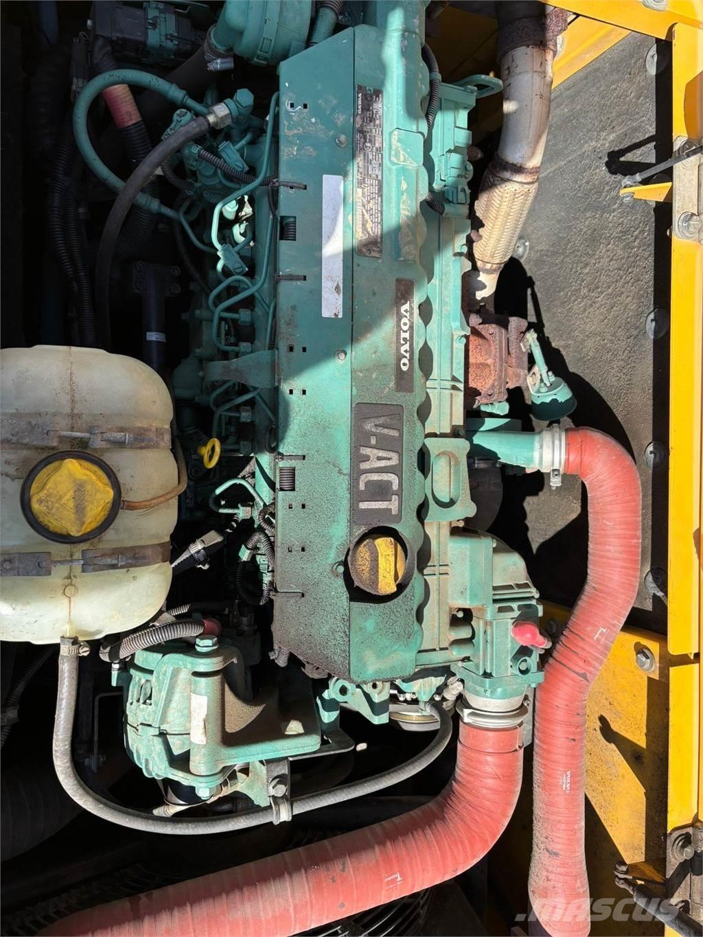 Volvo EC210CL Pásové rýpadlá