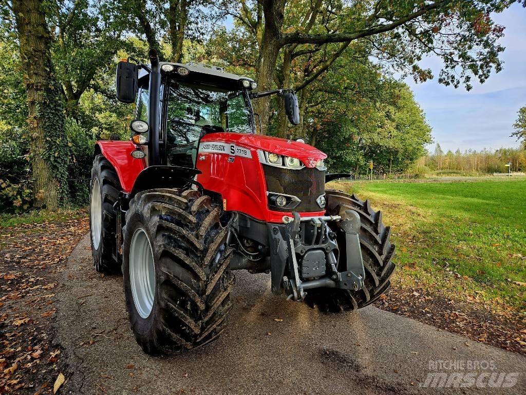 Massey Ferguson 7718 Traktory