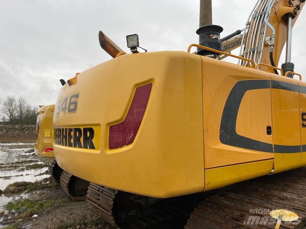 Liebherr R 946 Rýpadlá s dlhým dosahom
