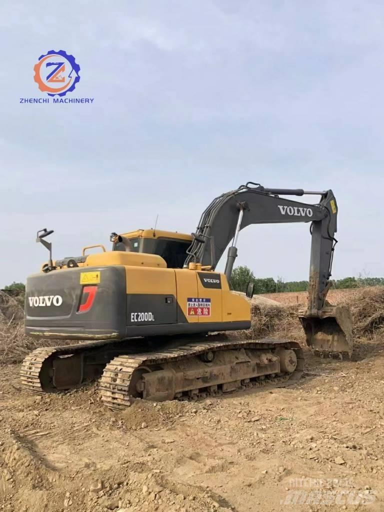 Volvo EC 200 Pásové rýpadlá