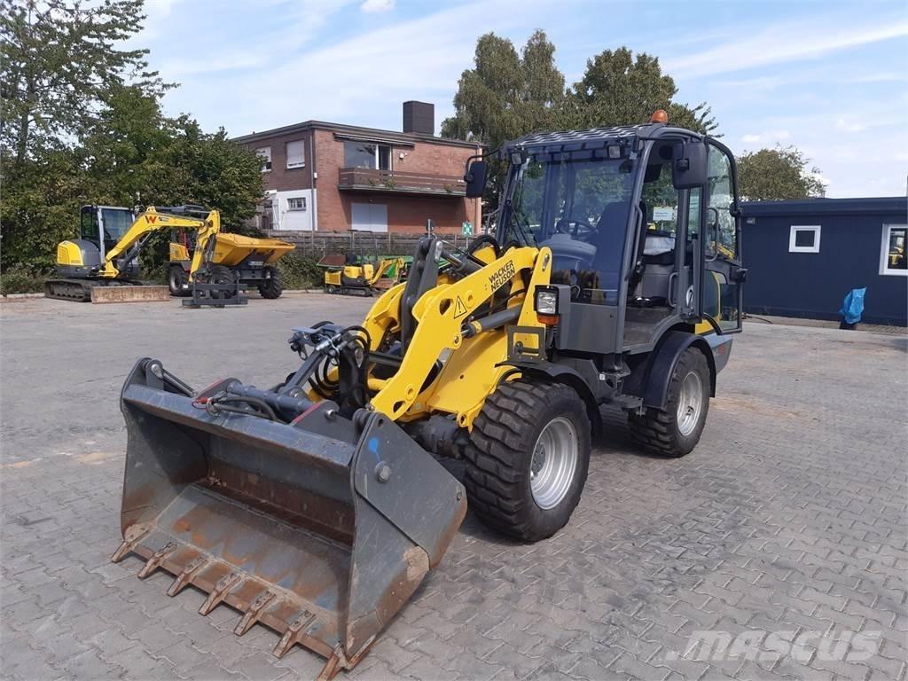 Wacker Neuson WL38 Kolesové nakladače
