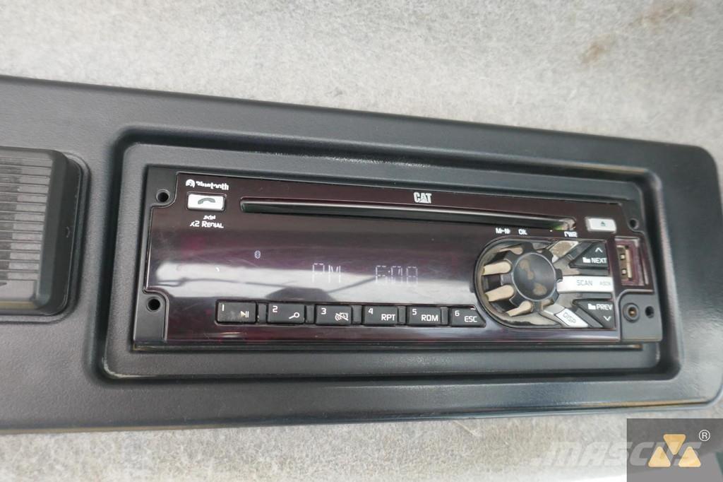 CAT 980M Kolesové nakladače