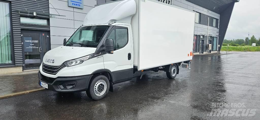 Iveco Daily 35S18A8 Skriňová nadstavba