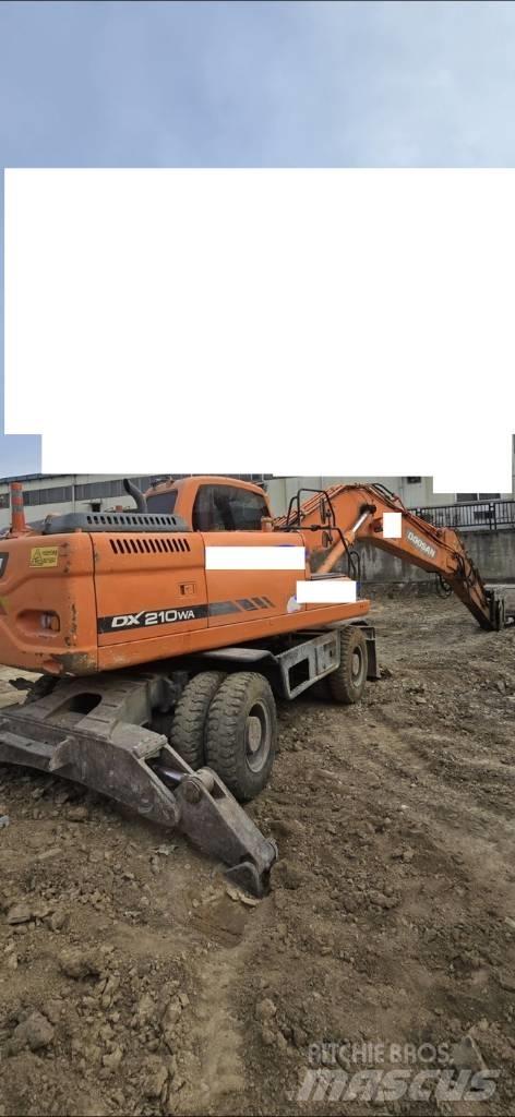 Doosan DX 210 W Kolesové rýpadlá