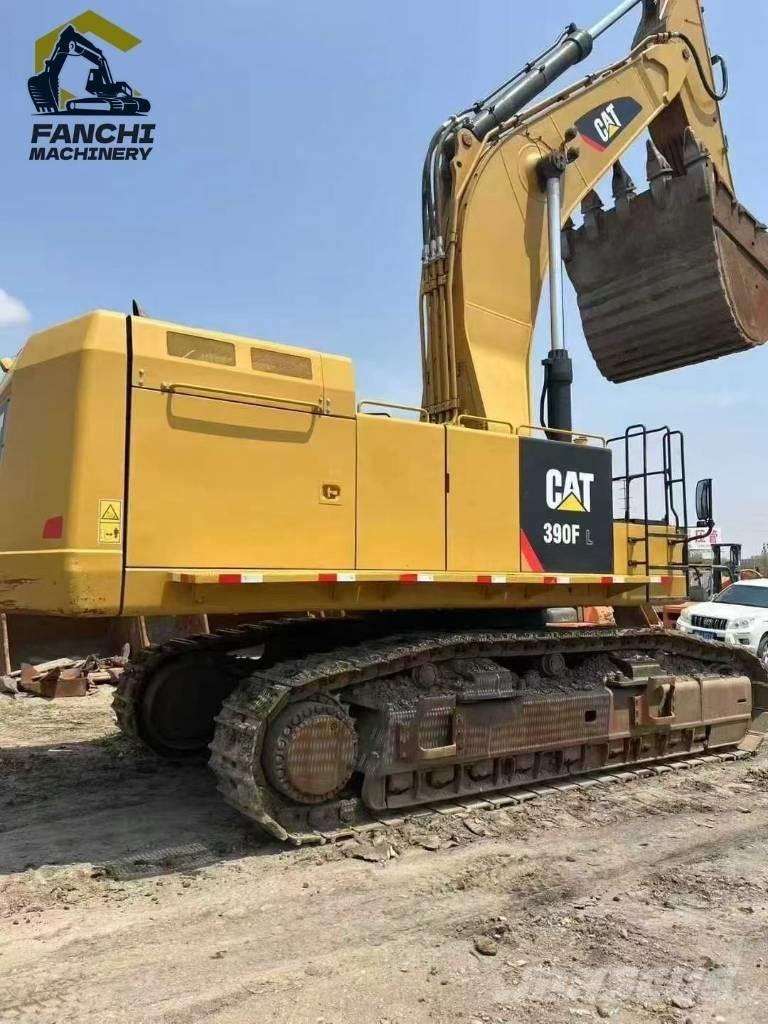 CAT 390F Pásové rýpadlá