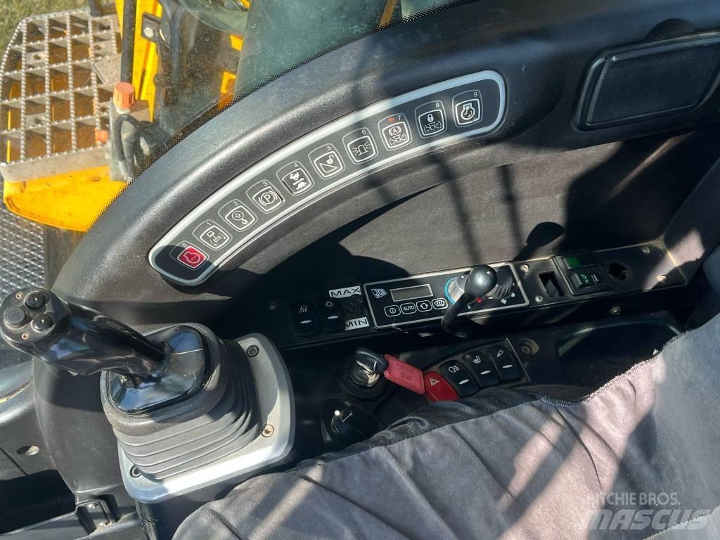 JCB JS 145 W Kolesové rýpadlá