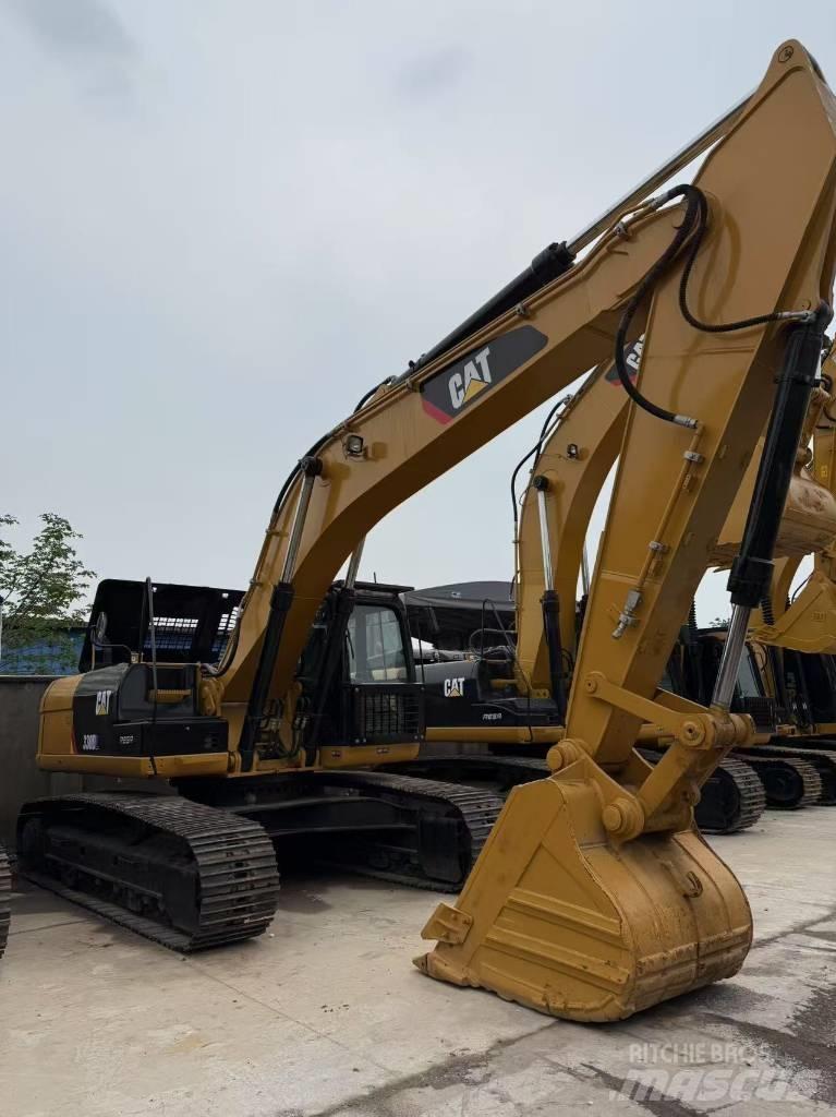 CAT 330 D L Pásové rýpadlá
