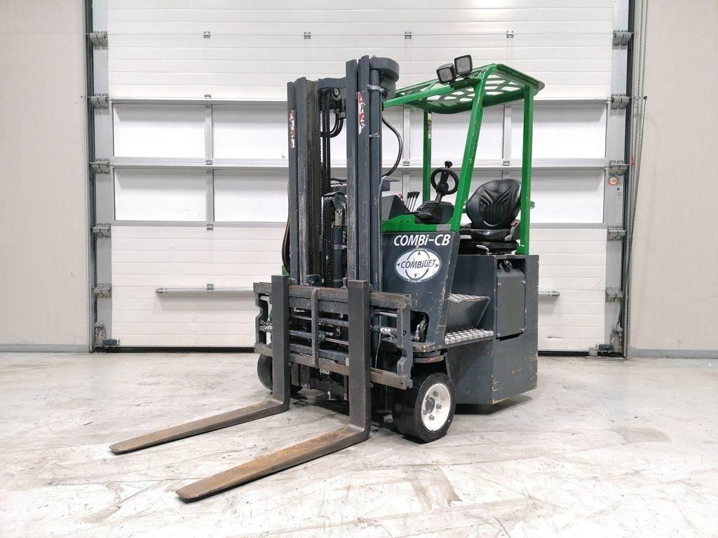 Combilift CB2500 Bočný vysokozdvižný vozík