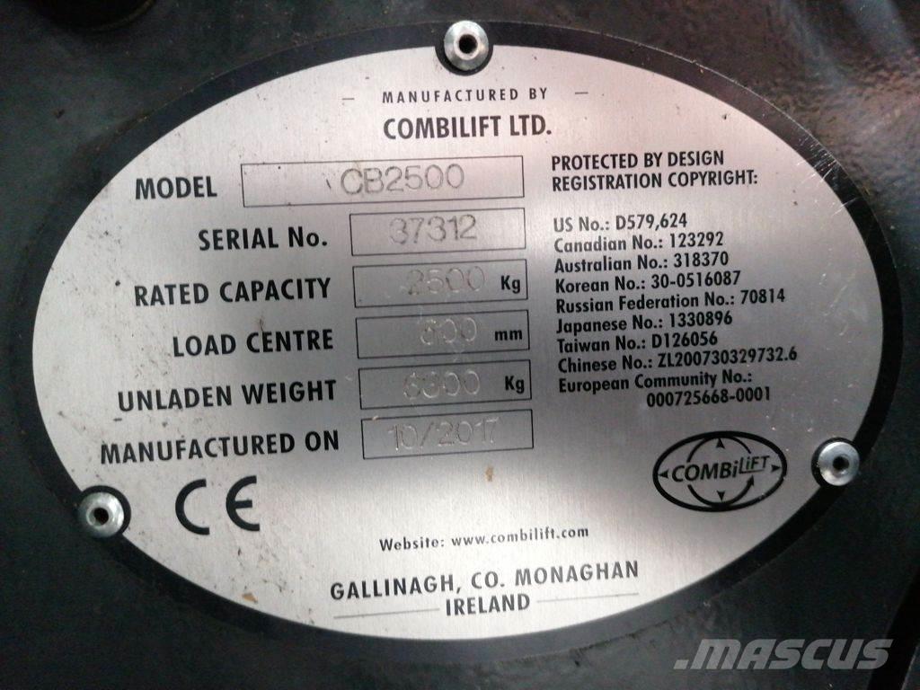 Combilift CB2500 Bočný vysokozdvižný vozík