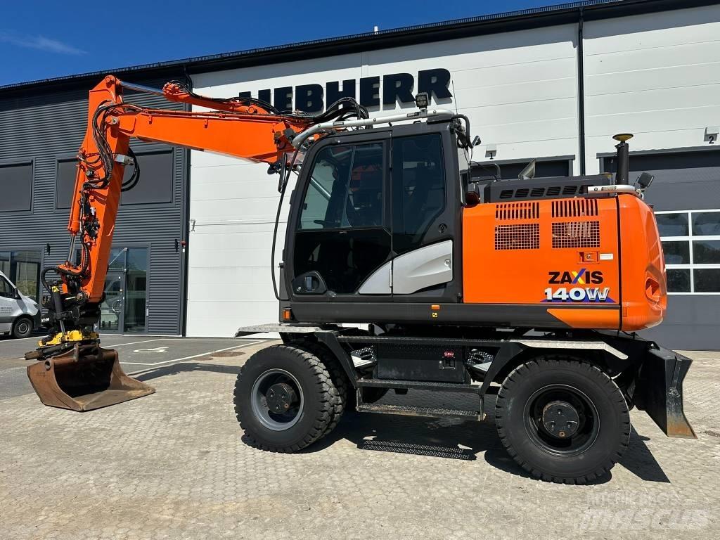 Hitachi ZX 140 W-6 Kolesové rýpadlá