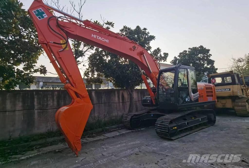 Hitachi ZX 200 Pásové rýpadlá
